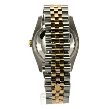 Rückansicht der Rolex Datejust 36 Ref. 116233 mit zweifarbigem Jubilé-Armband aus Edelstahl und 18 kt Gelbgold, Faltschließe sichtbar