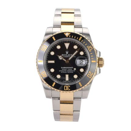 Rolex Submariner Date 116613LN aus Edelstahl und Gelbgold mit schwarzer Keramiklünette und Oyster-Armband.