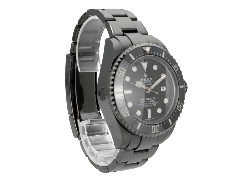 Rolex Sea-Dweller Deepsea 116660, Edelstahl, schwarze Keramiklünette, automatisches Uhrwerk, sportliches Design.