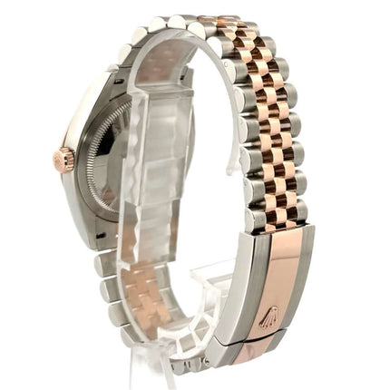 Rückansicht des Rolex Datejust 36 Ref. 126231 mit Edelstahl und Everose-Gold Jubile-Armband