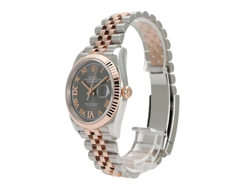 Rolex Datejust 36 Ref. 126231 mit Rhodium Zifferblatt und Everose-Gold Jubile-Band, elegant und luxuriös.