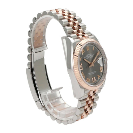 Rolex Datejust 36 Ref. 126231 mit rhodiniertem Zifferblatt und Jubile-Armband aus Edelstahl/Everose-Gold.