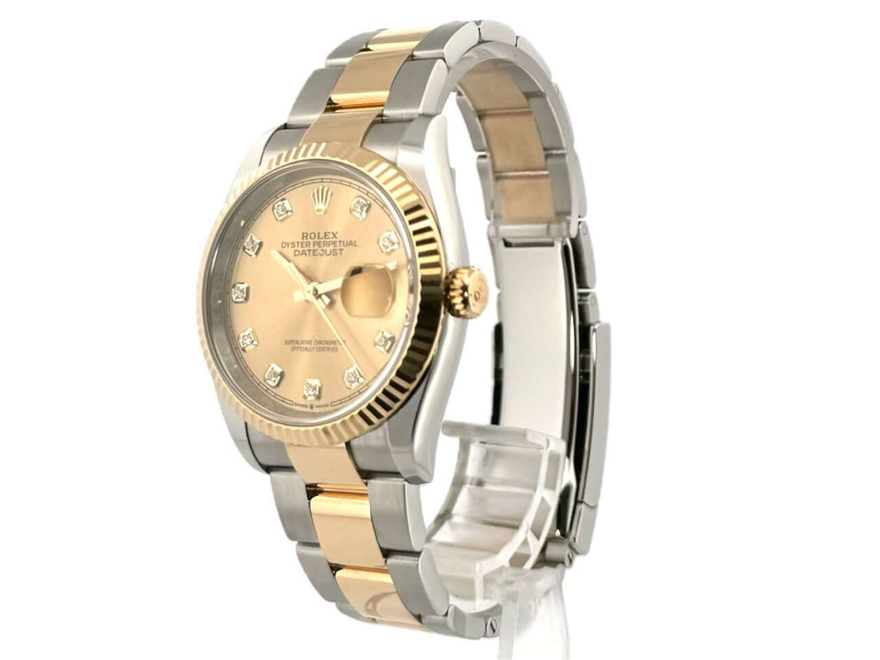 Rolex Datejust 36 Oystersteel/Gelbgold 126233 mit champagnerfarbenem Diamantzifferblatt und Oyster-Armband, 36 mm Gehäusedurchmesser.