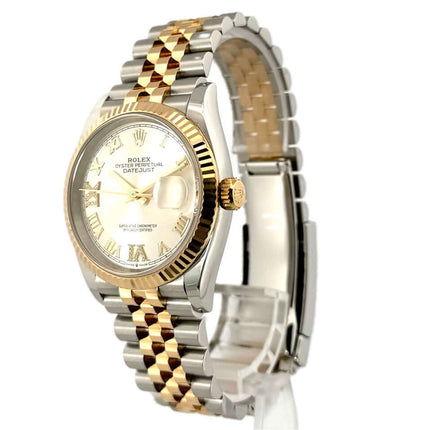 Rolex Datejust 36 Edelstahl Gold 126233, silbernes Zifferblatt mit römischen Ziffern und Diamanten, Jubilé Armband aus Edelstahl und 18 kt Gelbgold