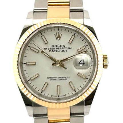 Rolex Datejust 36 Oystersteel Gelbgold 126233 Weißes Zifferblatt mit geriffelter Lünette und zweifarbigem Oyster-Armband