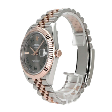 Rolex Datejust 41 Edelstahl Everose-Gold 126331 mit schiefergrauem Zifferblatt und Jubile-Armband.