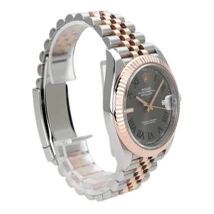 Rolex Datejust 41 Edelstahl Everose-Gold 126331 mit schiefergrauem Zifferblatt und Jubile-Armband.