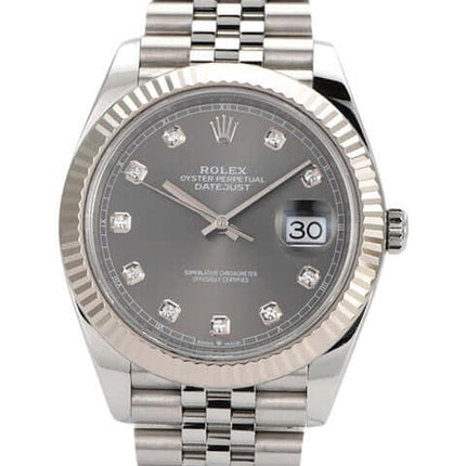 Rolex Datejust 41 Edelstahl Weißgold 126334 mit rhodiumfarbenem Diamantzifferblatt und Jubile-Band.