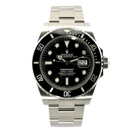 Rolex Submariner Date 126610LN, Edelstahlgehäuse und Oysterarmband, schwarzes Zifferblatt, drehbare Lünette, eleganter Luxus-Taucheruhr.