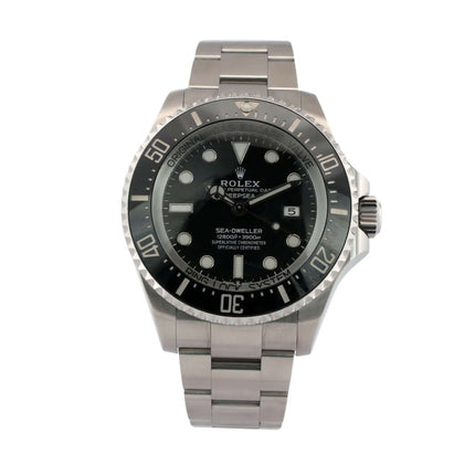 Rolex Sea-Dweller 126660 Deepsea Uhr Edelstahlgehäuse und -band mit schwarzem Zifferblatt und Leuchtindizes.