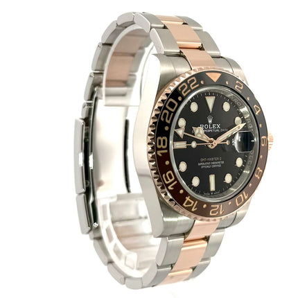 Rolex GMT-Master II Edelstahl und 18 kt Everose-Gold Uhr Ref. 126711CHNR mit schwarzem Zifferblatt und Oyster-Armband.