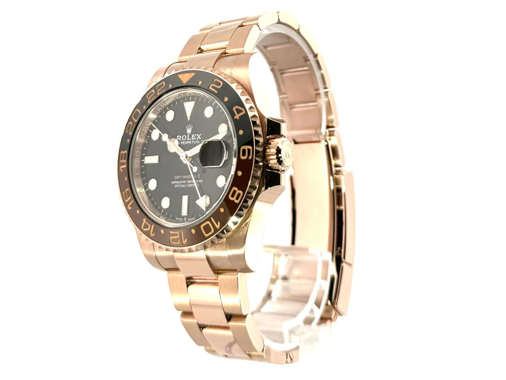 Rolex GMT-Master II Everose-Gold 126715CHNR, 18 kt Everose-Gold Gehäuse und Armband, schwarzes Zifferblatt mit Leuchtindexen, beidseitig drehbare Lünette