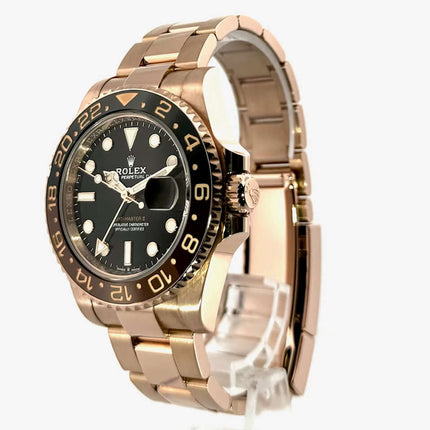 Rolex GMT-Master II Everose-Gold 126715CHNR Armbanduhr mit schwarzem Zifferblatt und Keramik-Lünette aus 18 kt Everose-Gold.