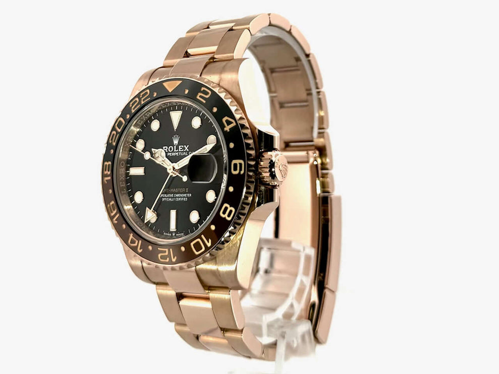 Rolex GMT-Master II Everose-Gold 126715CHNR Armbanduhr mit schwarzem Zifferblatt und Keramik-Lünette aus 18 kt Everose-Gold.