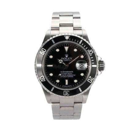 Rolex Submariner Date 16610, Edelstahlgehäuse, schwarze Lünette, Oyster Armband, Automatikwerk, schwarzes Zifferblatt, 2006 Modell.