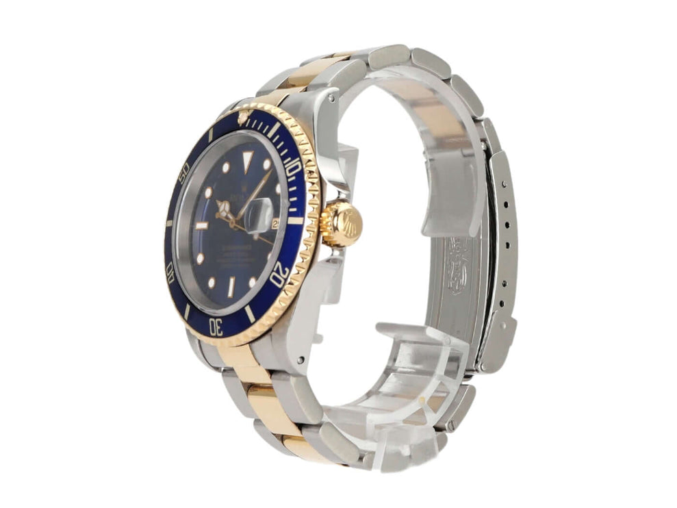 Rolex Submariner Date 16613 in Edelstahl und 18 Karat Gelbgold mit blauer Lünette und Oystergliedern.