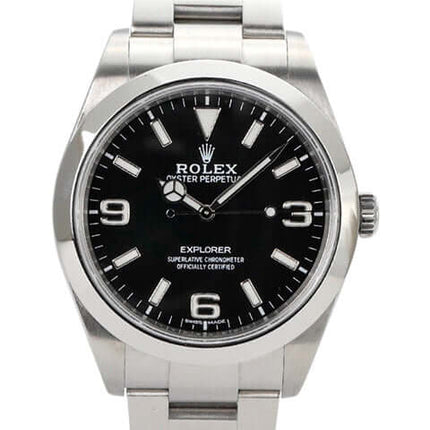 Rolex Explorer I Edelstahl 214270 mit schwarzem Zifferblatt und poliertem Edelstahlband. Automatikwerk, 39 mm Durchmesser.