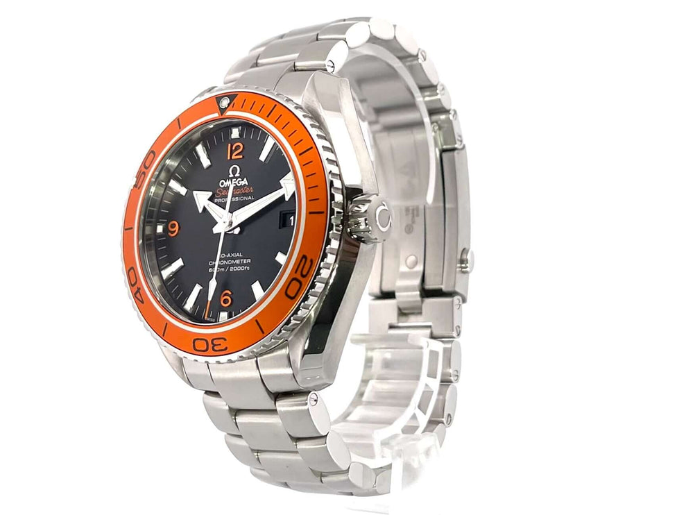 Omega Seamaster Planet Ocean 600m Co-Axial Ref. 232.30.46.21.01.002 mit Edelstahlgehäuse und orangefarbener Lünette, poliert und satiniert