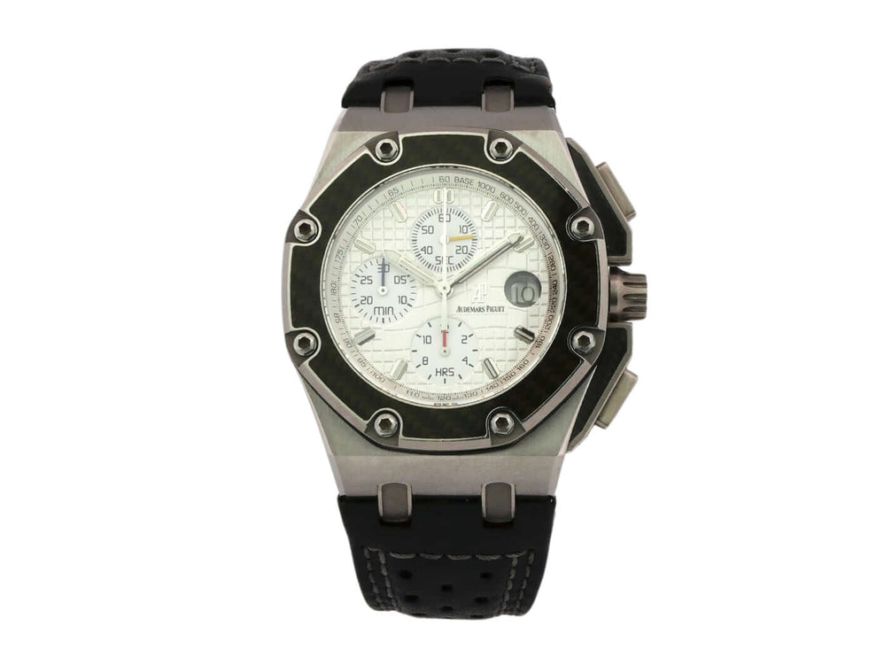 Audemars Piguet Royal Oak Offshore Montoya 26030IO.OO.D001IN.01 Herrenuhr mit poliertem Titan-Gehäuse, schwarzem Lederband und silberfarbenem Zifferblatt