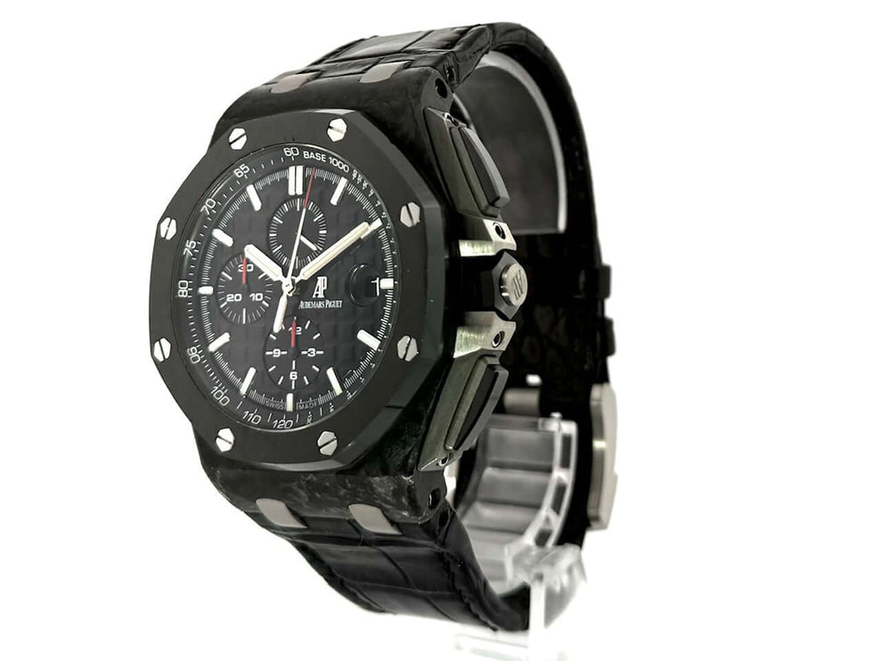 Audemars Piguet Royal Oak Offshore Chronograph 26400AU.OO.A002CA.01 mit schwarzem Zifferblatt und Lederband, Carbon-Gehäuse, Keramik-Lünette