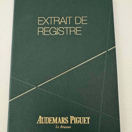 Audemars Piguet Extrait de Registre Dokumententasche in Grün mit goldener Schrift