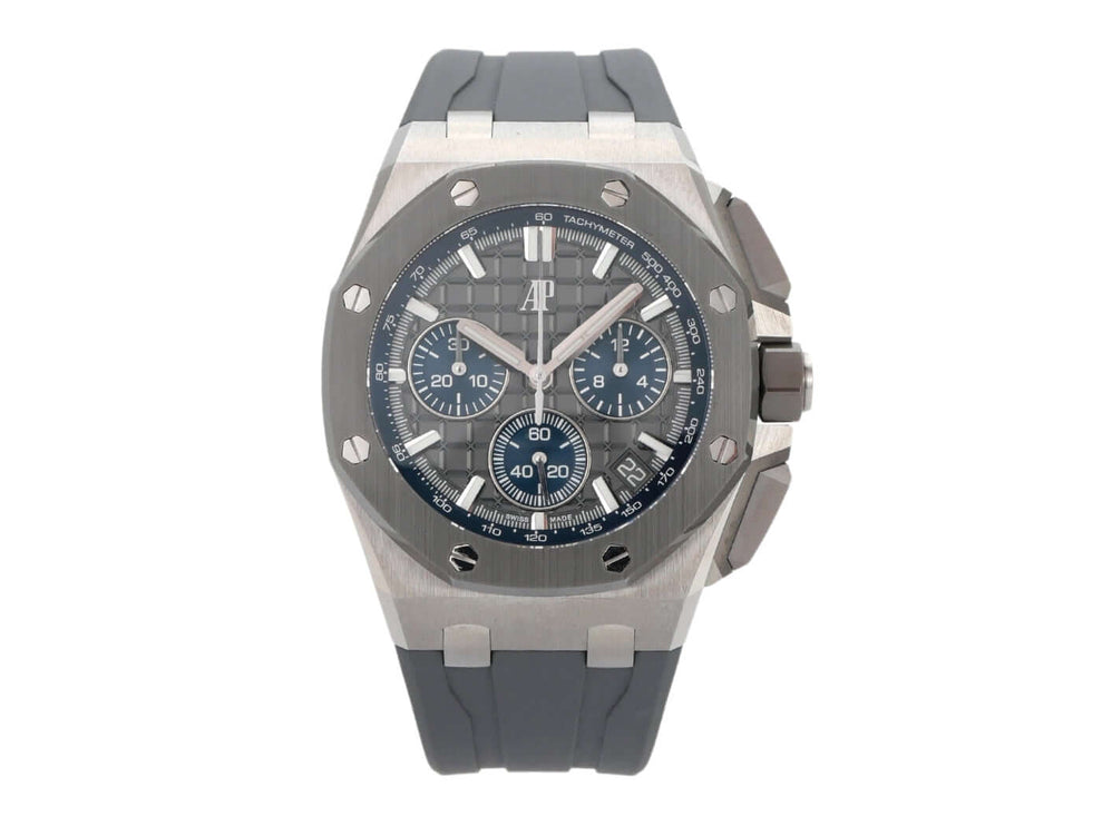 Audemars Piguet Royal Oak Offshore Chronograph mit grauem Kautschukband und grauem Zifferblatt, 43 mm Gehäuse.