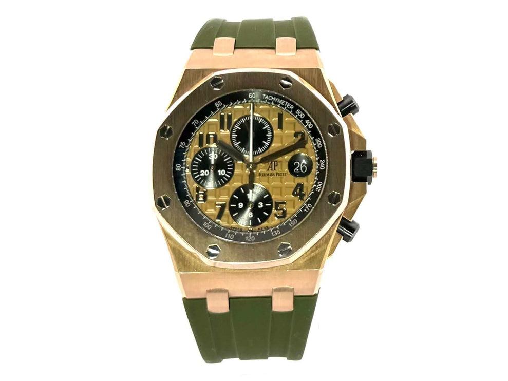 Audemars Piguet Royal Oak Offshore Rotgold 26470OR.OO.A002CR.01 mit Roségoldgehäuse und Kautschukarmband, Ansicht des goldfarbenen Zifferblatts.