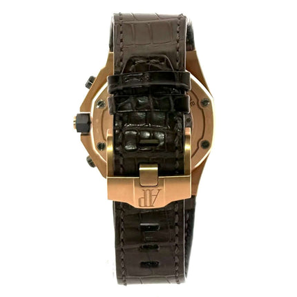 Audemars Piguet Royal Oak Offshore 26470OR.OO.A125CR.01 in Roségold mit braunem Krokodillederarmband und Roségold-Dornschließe, Rückansicht