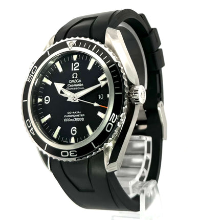 Omega Seamaster Planet Ocean 600m 45,5 mm Ref. 2900.50.91 Edelstahlgehäuse, schwarze Lünette, Kautschukband, Heliumventil, schwarzes Zifferblatt