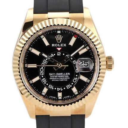 Rolex Sky-Dweller Gelbgold Oysterflex 326238 mit schwarzem Zifferblatt und 18 kt Gelbgold Lünette.