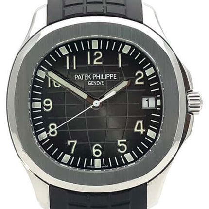 Patek Philippe Aquanaut 5167A-001 Herrenarmbanduhr mit schwarzem Zifferblatt, arabischen Leuchtziffern und Kautschukband in Edelstahl Gehäuse