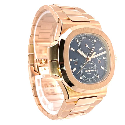 Patek Philippe Nautilus 5990/1R-001 Travel Time Roségold mit blauem Zifferblatt und 18 kt Roségold Armband