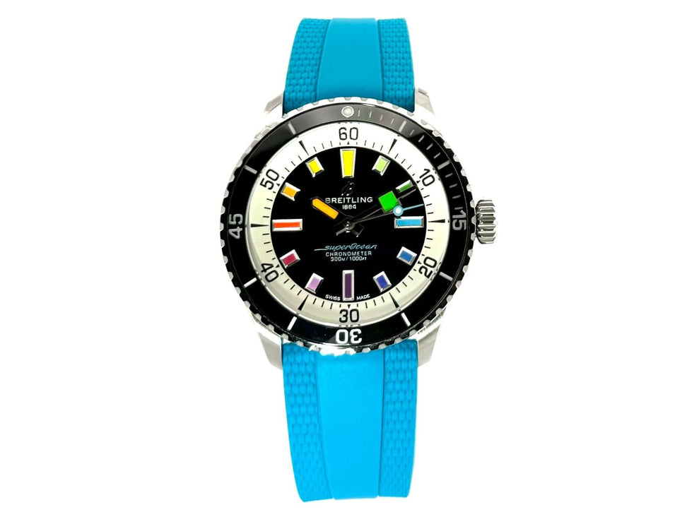 Breitling Superocean III Automatic 42 Rainbow A17375211B2S1 mit türkisfarbenem Kautschukband und schwarzem Zifferblatt