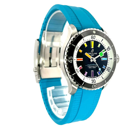 Breitling Superocean III Automatic 42 Rainbow A17375211B2S1 mit türkisfarbenem Kautschukband und Edelstahlgehäuse, schwarzes Zifferblatt