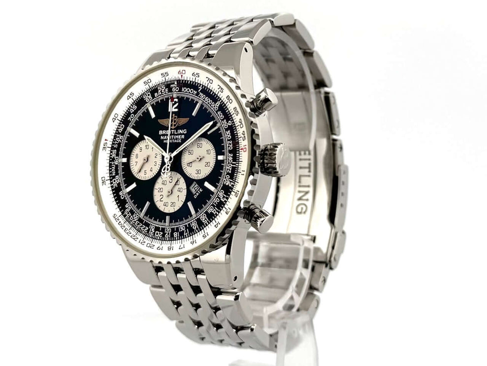 Breitling Navitimer Heritage A35340 Herrenarmbanduhr Edelstahl poliert Band, schwarzes Zifferblatt, Chronograph, drehbare Lünette.