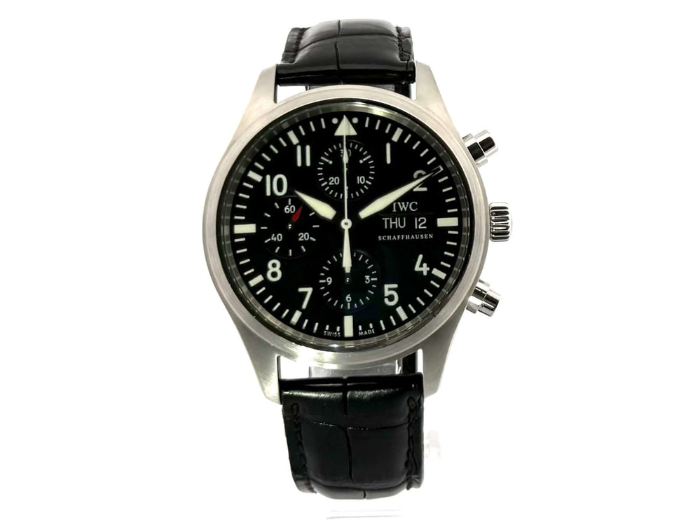 IWC Fliegeruhr Chronograph IW371701 mit schwarzem Lederband und schwarzem Zifferblatt, Edelstahlgehäuse, Automatikwerk, in sehr gutem Zustand.