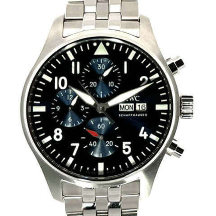 IWC Pilot's Watch Chronograph IW378004 mit poliertem Edelstahlgehäuse, blauem Zifferblatt und Edelstahlarmband mit Faltschließe