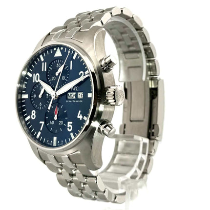 IWC Pilot's Watch Chronograph IW378004 mit blauem Zifferblatt und Edelstahlarmband, poliert und satiniert, 43 mm Durchmesser.