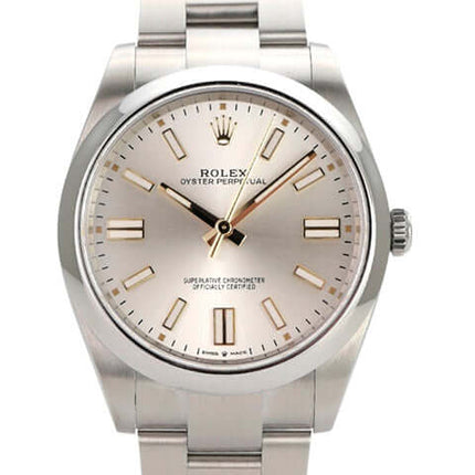 Rolex Oyster Perpetual 41 Ref. 124300 mit silbernem Zifferblatt und Edelstahlband, wasserdicht bis 10 bar.