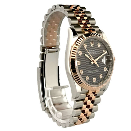 Rolex Datejust 36 Oystersteel Everose-Gold 126231 mit grauem Riffel-Diamantzifferblatt und Jubile-Band, 36mm Gehäuse.