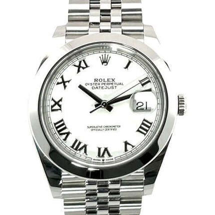 Rolex Datejust 41 Ref. 126300 Oystersteel mit weißem Zifferblatt, römischen Ziffern und Jubilee-Band aus poliertem Edelstahl.