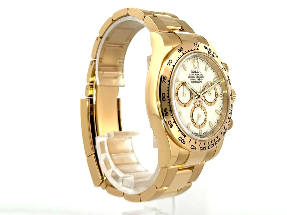 Rolex Daytona Gelbgold 126508 Weiß, 40 mm 18 kt Gelbgold Gehäuse, Tachymeter-Lünette, weißes Zifferblatt, Oyster-Armband, Automatik-Chronometer.