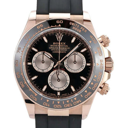 Rolex Daytona Everose-Gold 126515LN mit schwarzem Zifferblatt und Oysterflex-Armband.