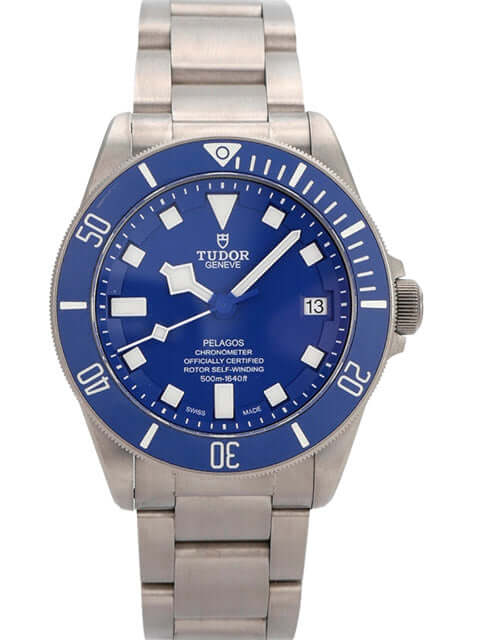 Tudor Pelagos Titan Blue M25600TB-0001 Uhr mit blauem Zifferblatt und satiniertem Titanarmband. Automatikwerk. 42 mm Durchmesser.