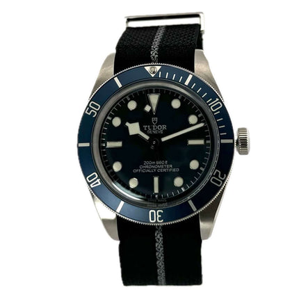 "Tudor Heritage Black Bay Fifty-Eight Blau Ref. 79030B-0003 mit Edelstahlgehäuse und blauem Textilband"