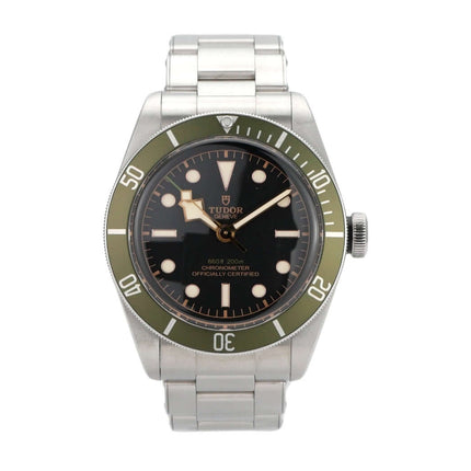 Tudor Black Bay Harrods Edition M79230G-0001, Edelstahl, 41 mm, mattschwarzes Zifferblatt, grüne Lünette