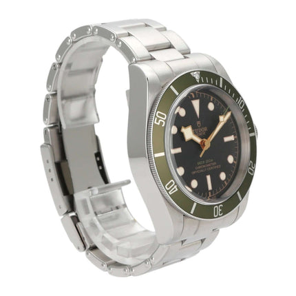 Tudor Black Bay Harrods Edition M79230G-0001, Edelstahlgehäuse, 41 mm, mattes Zifferblatt, grüne Lünette.