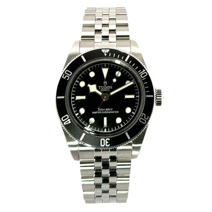 Tudor Black Bay Ref. M7941A1A0NU-0003 Edelstahlgehäuse, schwarzes Zifferblatt, aufgesetzte Leuchtindizes und Edelstahlband mit Sicherheitsfaltschließe