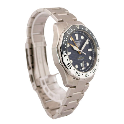 TAG Heuer Aquaracer Professional 300 GMT WBP2010.BA0632 mit 43 mm Edelstahlgehäuse und blauem Zifferblatt.