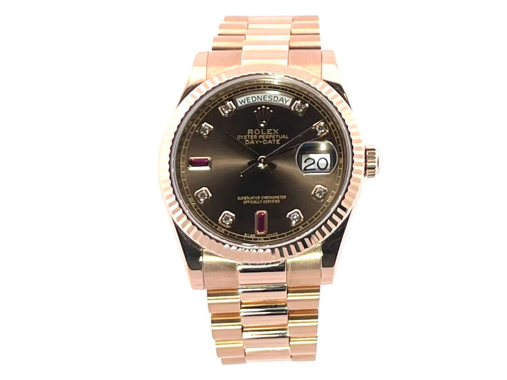 Rolex Day-Date 36 Everose-Gold 118235, braunes Diamantzifferblatt mit Rubinen, Präsident Armband, 18 kt Everose-Gold Uhr.